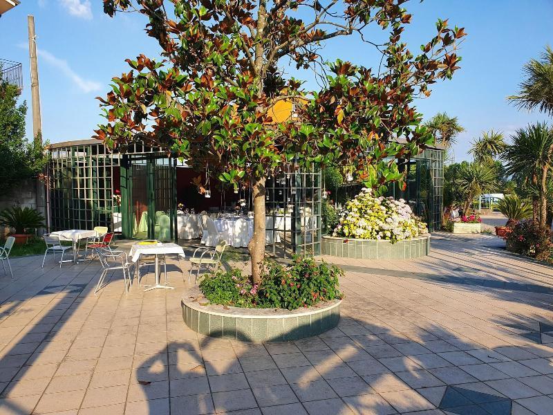 Hotel Ristorante La Campagnola Cassino Exterior photo