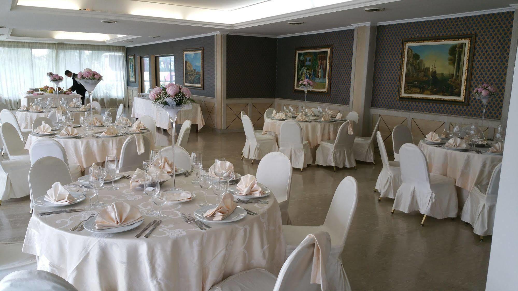 Hotel Ristorante La Campagnola Cassino Exterior photo