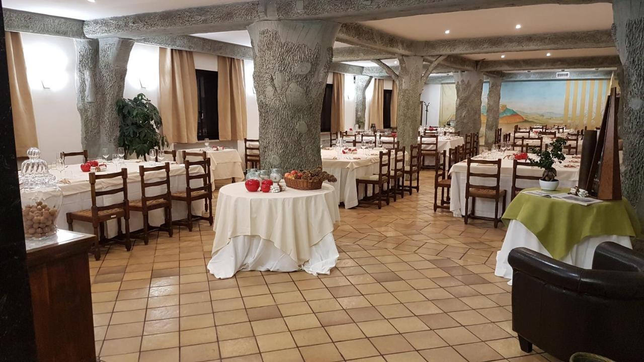 Hotel Ristorante La Campagnola Cassino Exterior photo