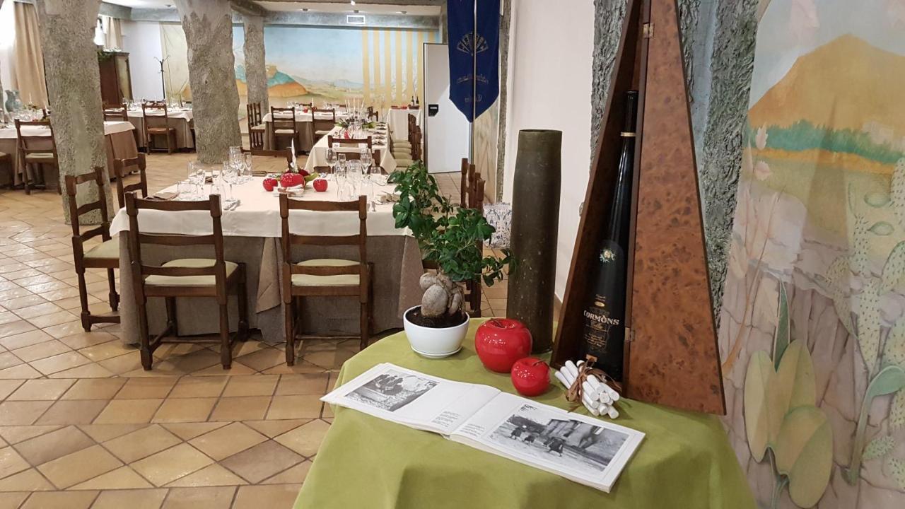 Hotel Ristorante La Campagnola Cassino Exterior photo